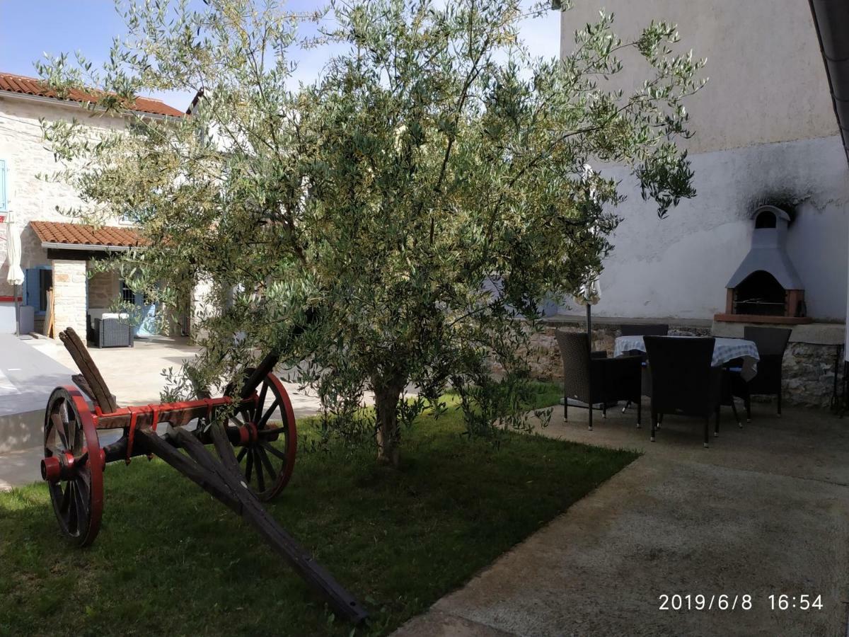 Holiday Home Peruski Exterior photo